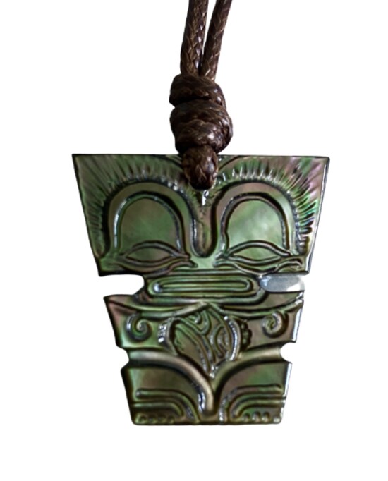 Necklace in mother-of-pearl - Tiki