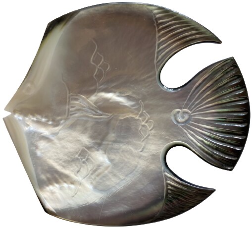 Cup engraved in Mother of pearl - Fish